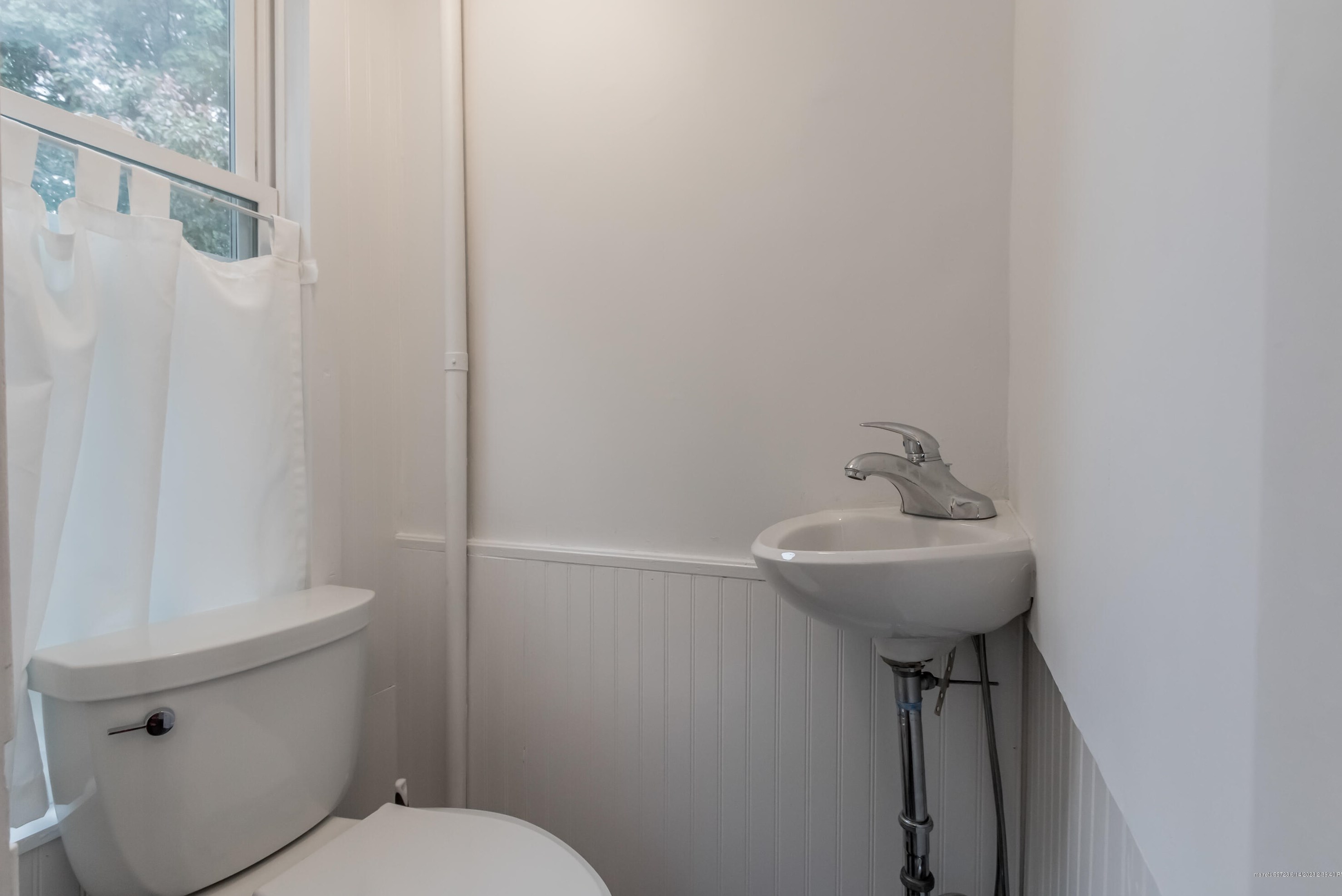 24 Belknap St, Portland ME 04103-3014 exterior