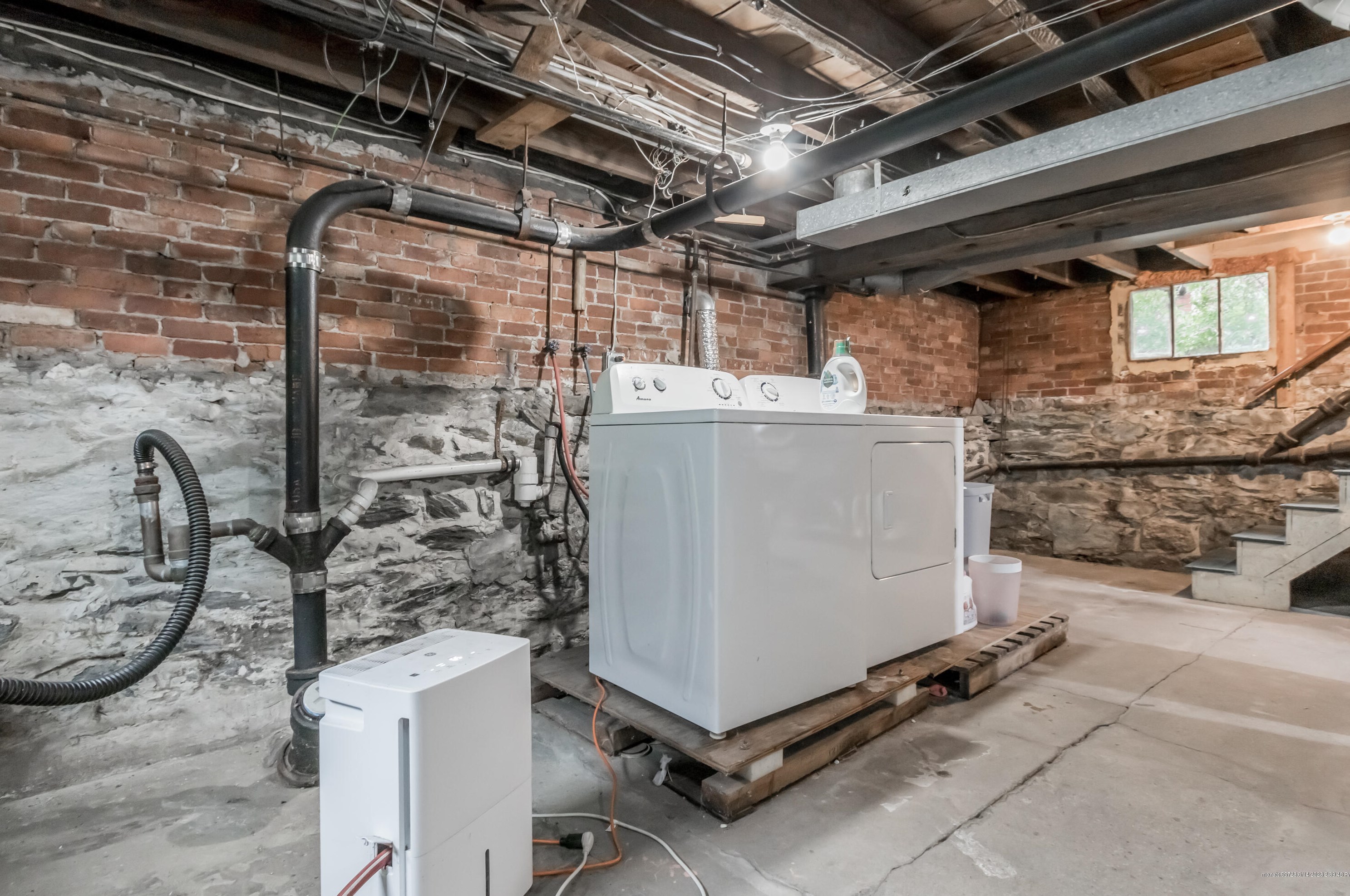 24 Belknap St, Portland ME 04103-3014 exterior