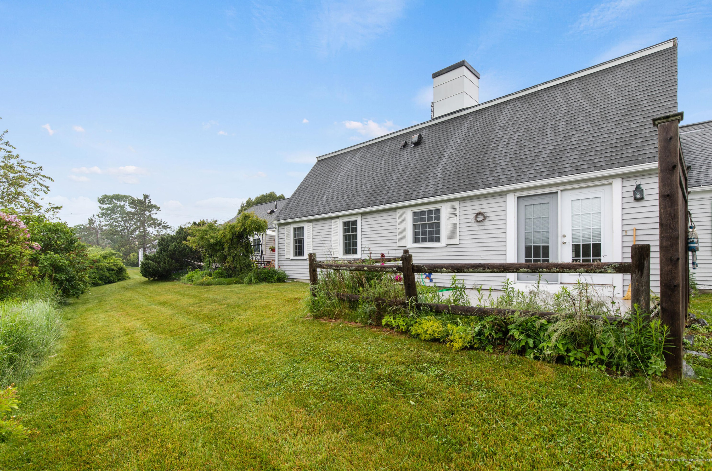 37 Starboard Dr, Portland ME 04107-9602 exterior