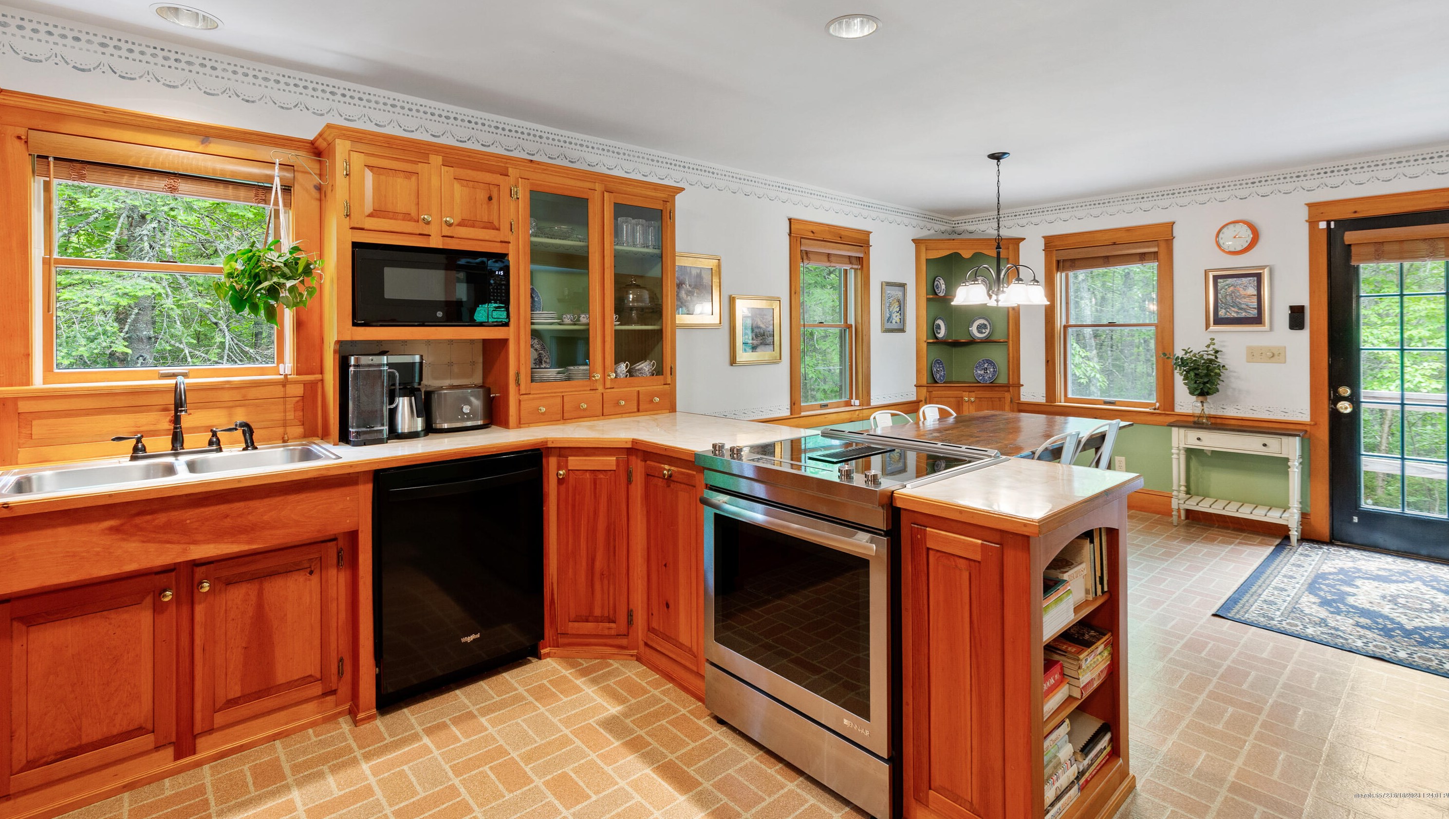 441 Split Rock Rd, Bristol, ME 04539-3276