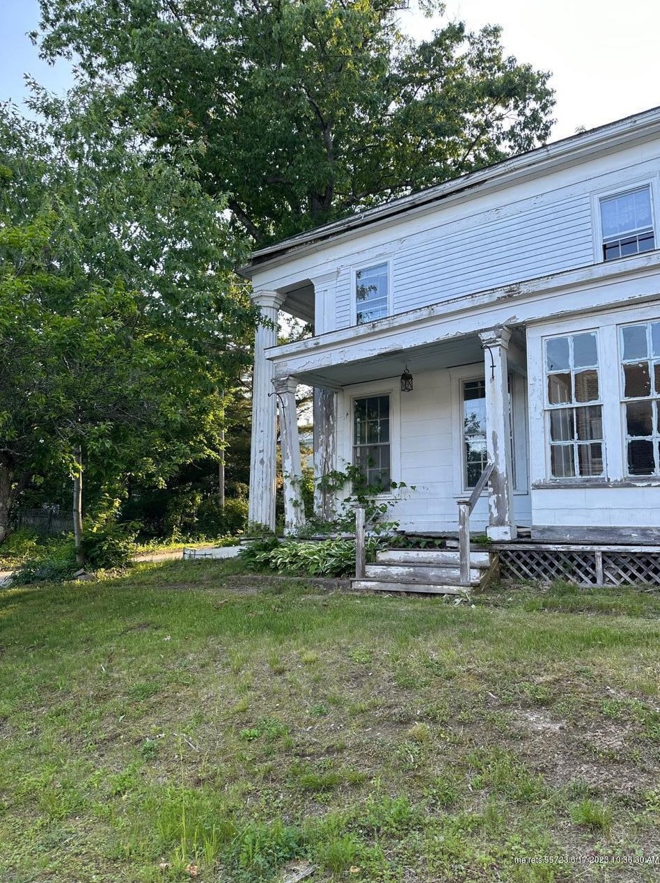 9 Baker St, Richmond, ME 04357