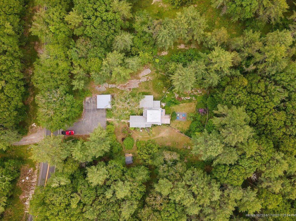 1011 Biscay Rd, Bremen ME 04551-3124 exterior