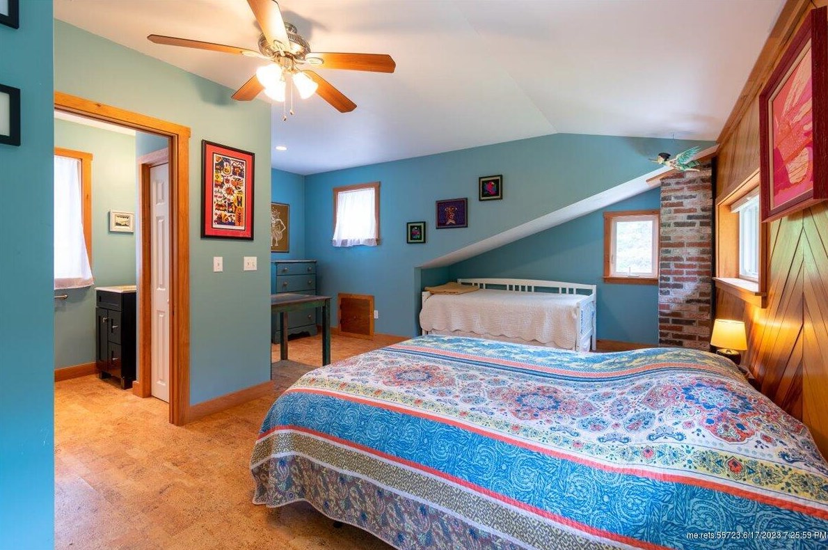 1011 Biscay Rd, Bremen ME 04551-3124 exterior