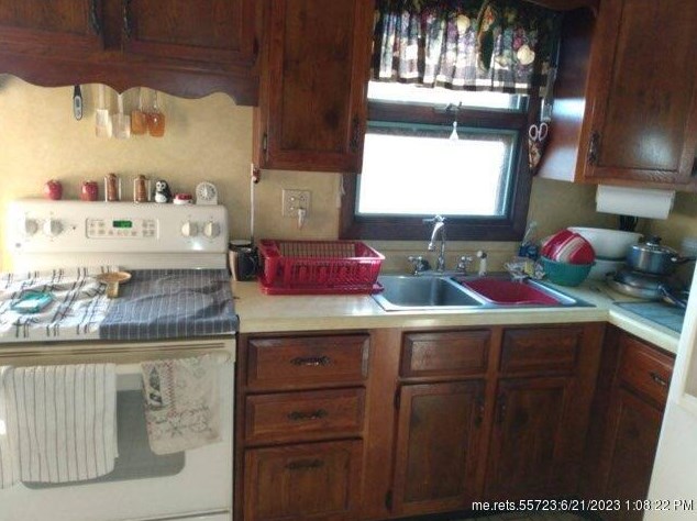 1069 River Ave, Pittston ME  04345-6421 exterior