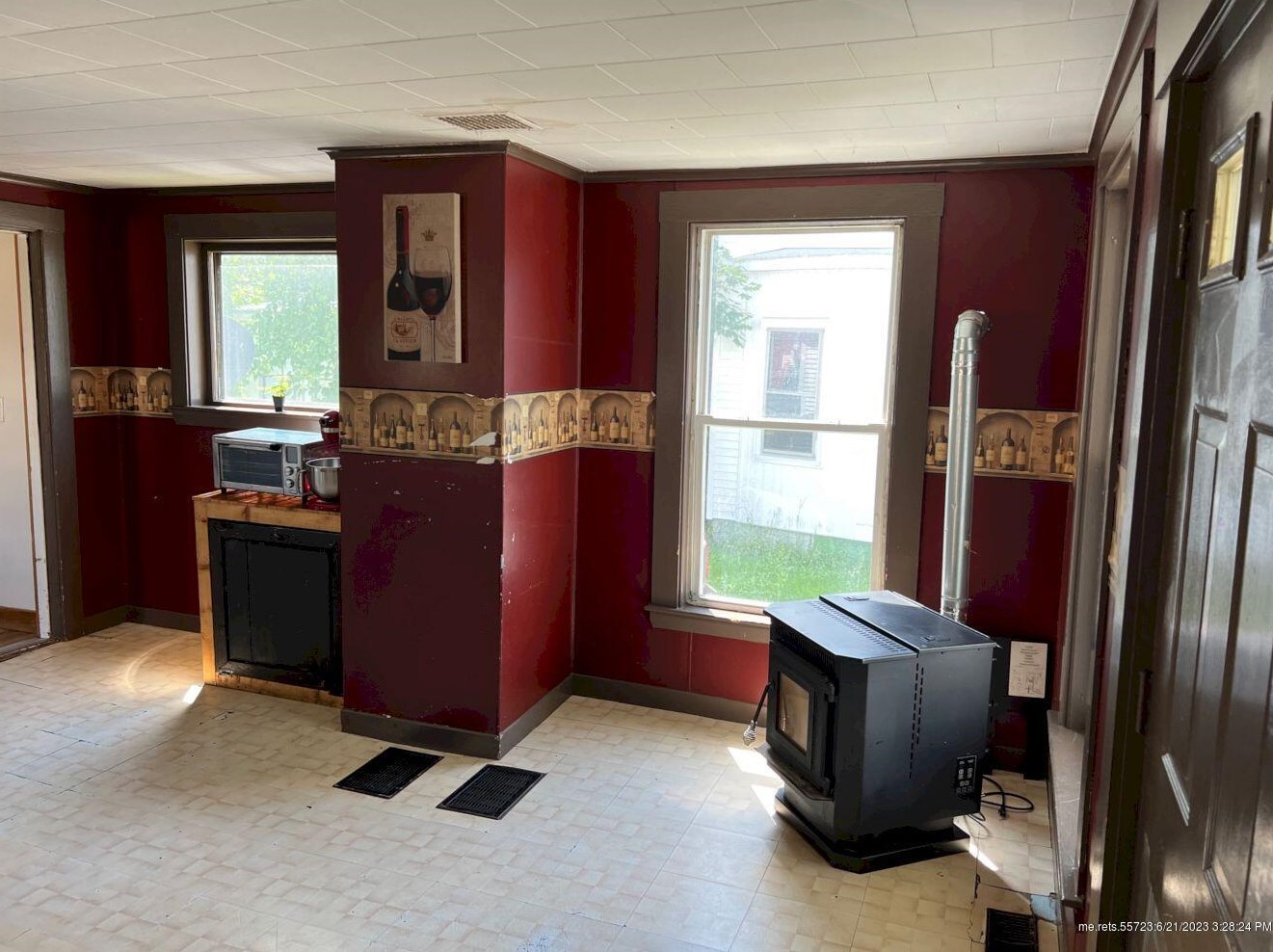 11 Park St, Madison ME  04950-1613 exterior