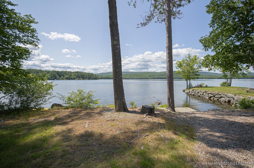 1090 West Rd, Belgrade, ME 04917