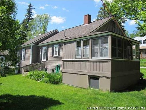 4 Oquossoc Ave, Dallas Plt, ME 04970