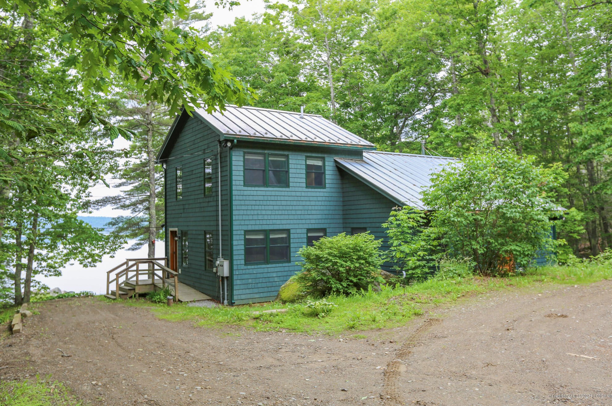 94 Lake Rd, Frankfort, ME 04438