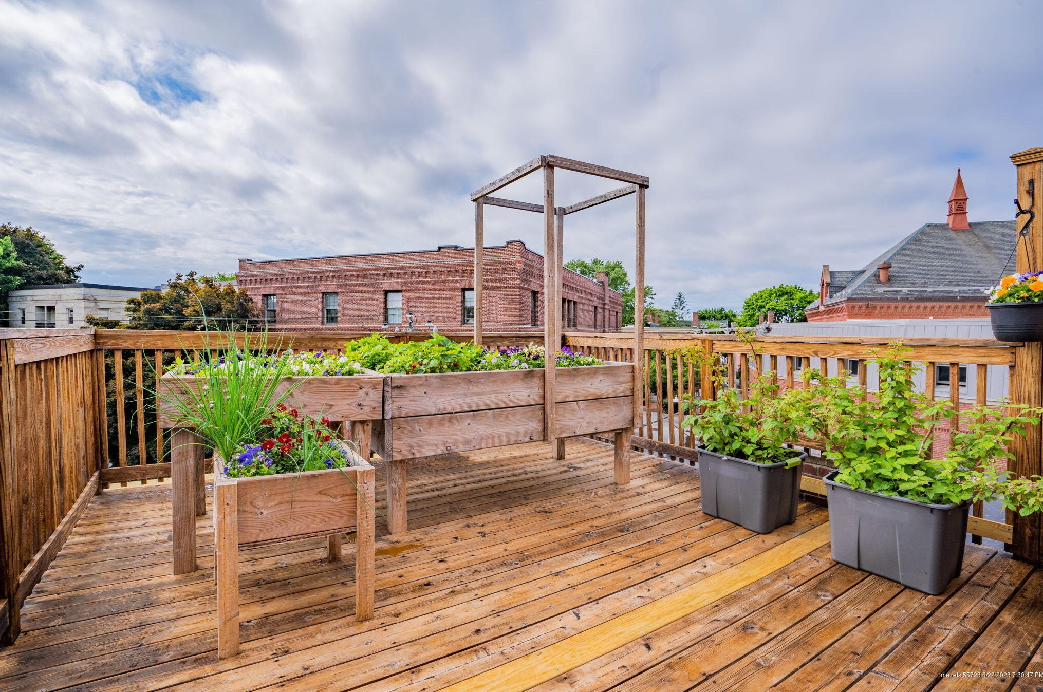 89 Pne St, Portland ME 04102-1531 exterior