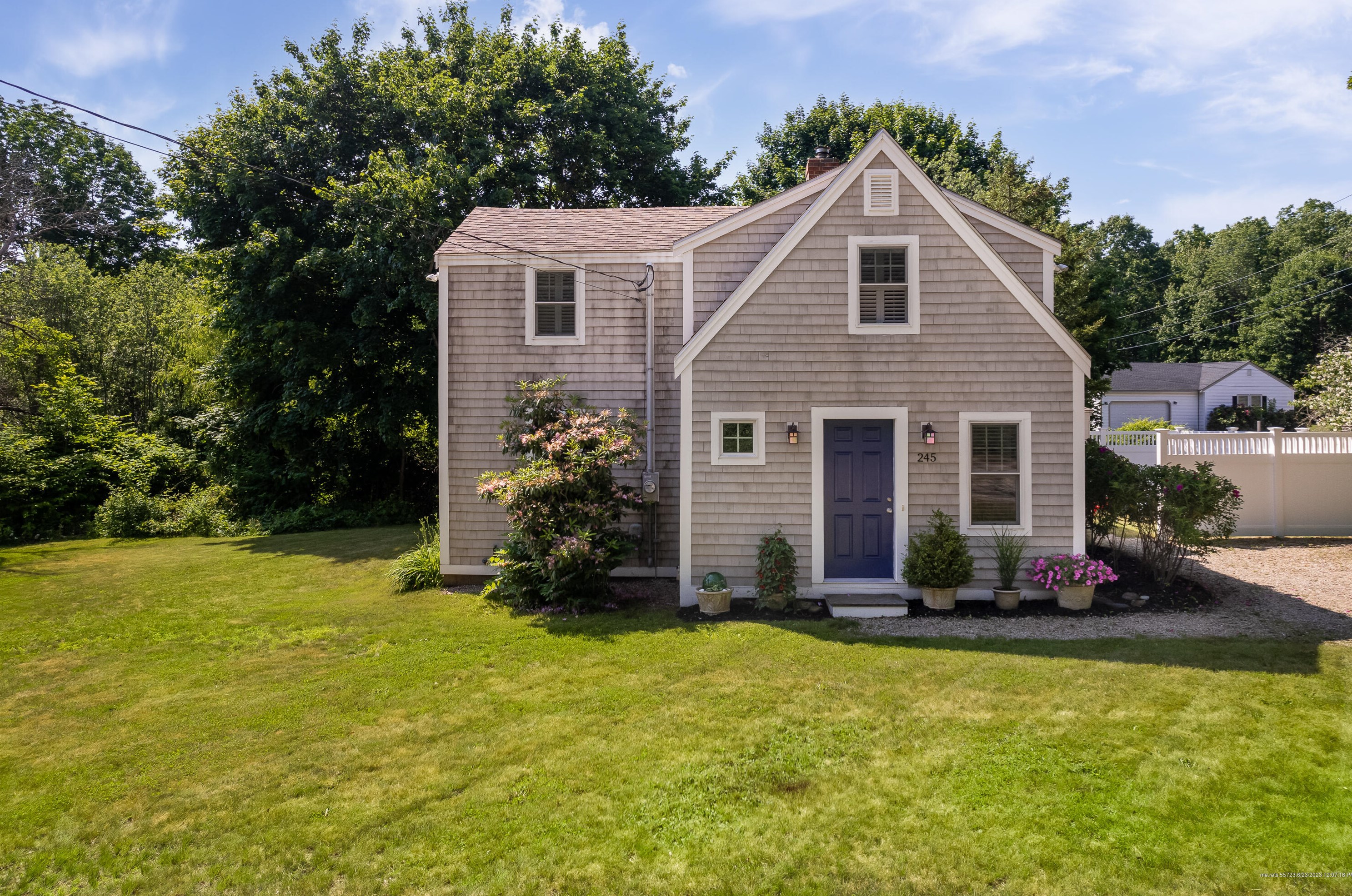 245 Long Sands Rd, York, ME 03909