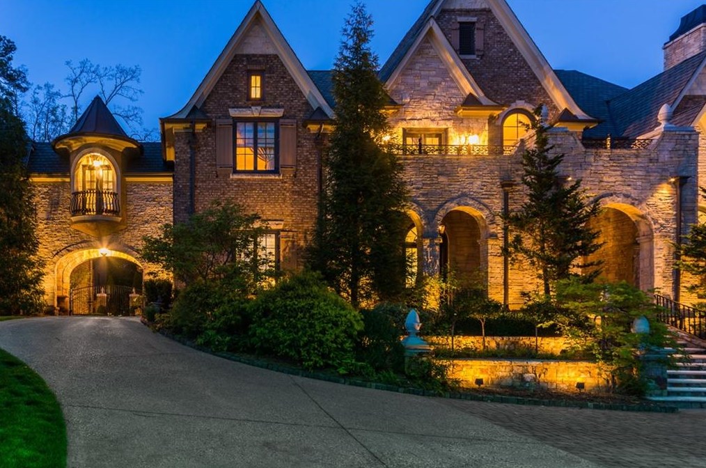 895 Paces Ferry Rd, Atlanta, GA 30327-2655