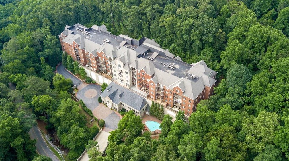 3280 Stillhouse Ln, Atlanta GA 30339-3741 exterior