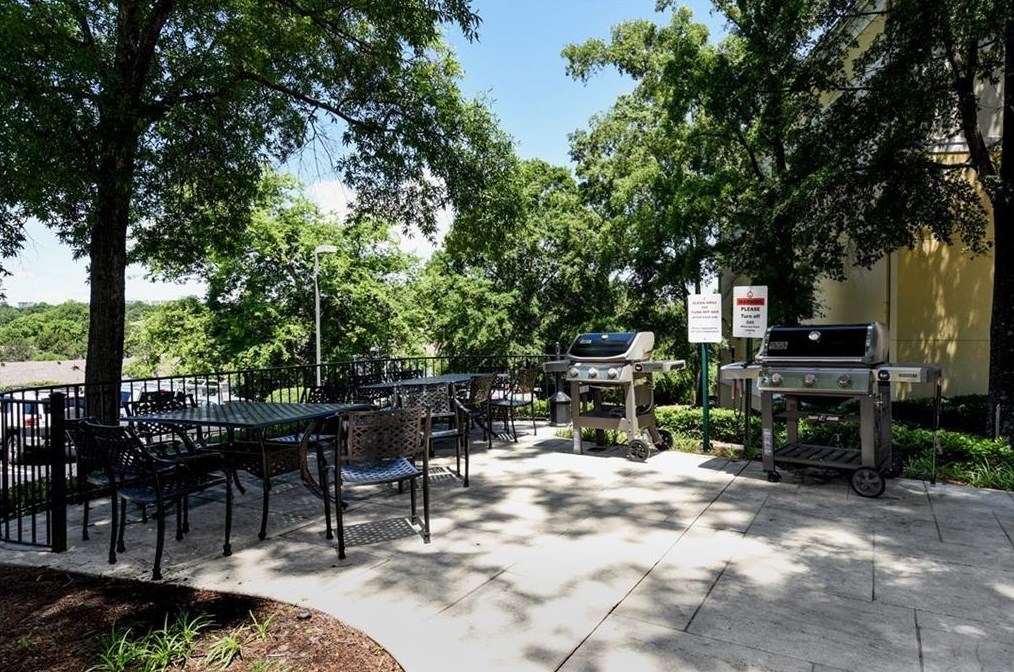 970 Sidney Marcus Blvd, Atlanta GA 30324-5613 exterior