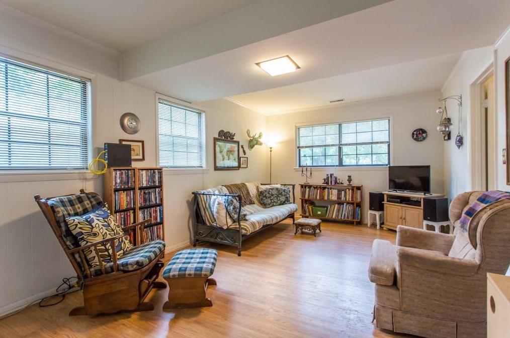 1566 Moncrief Cir, Decatur GA  30033-1617 exterior