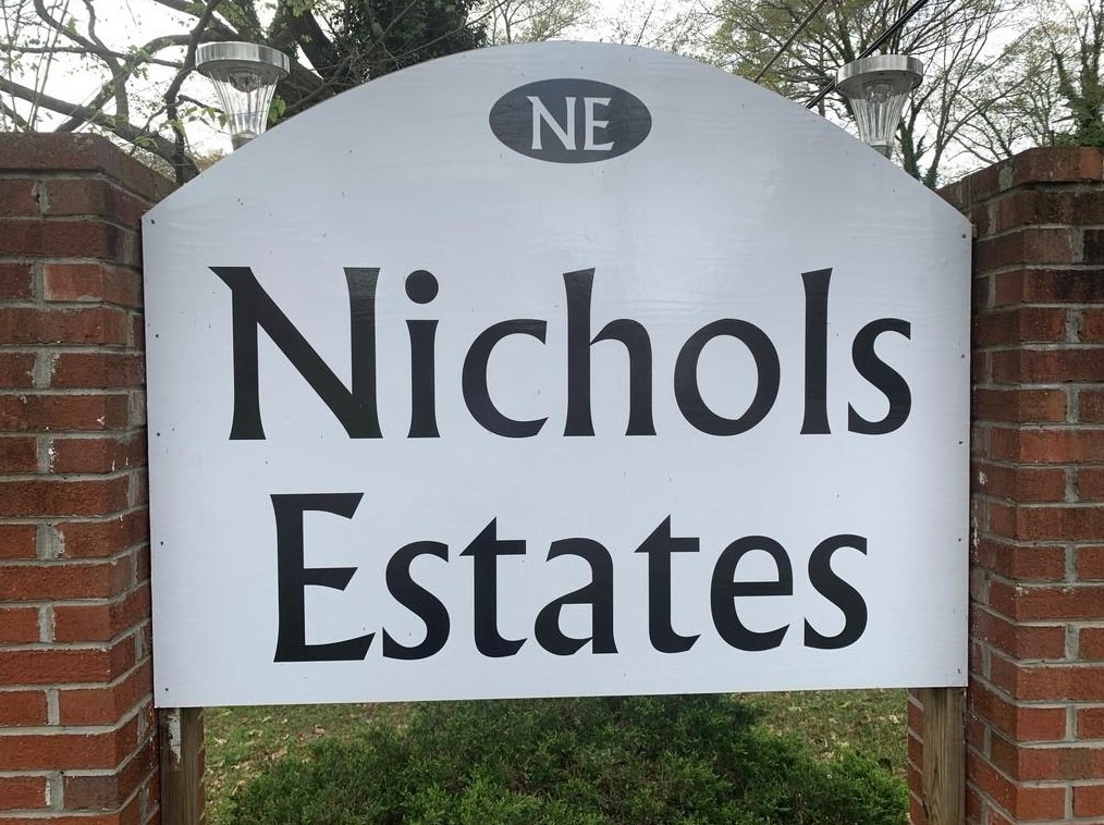 2061 Nichols Ln, Decatur, GA 30032-5831