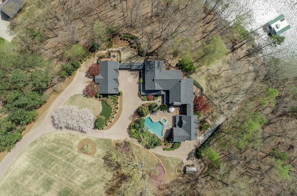 6003 Overby Rd, Flowery Branch, GA 30542-2729