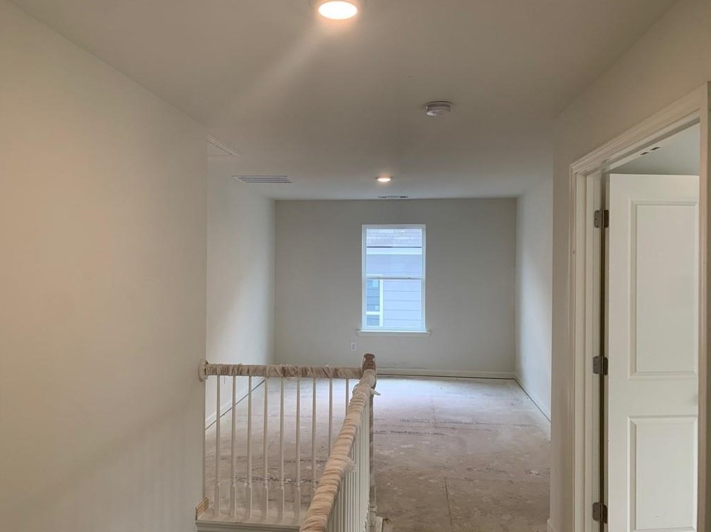 838 Regal Ln, Atlanta GA 30331-8633 exterior