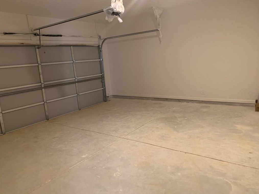 838 Regal Ln, Atlanta GA 30331-8633 exterior