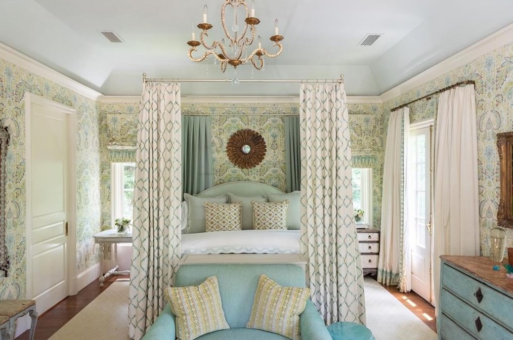 2841 Vernon Rd, Atlanta GA  30305-2934 exterior