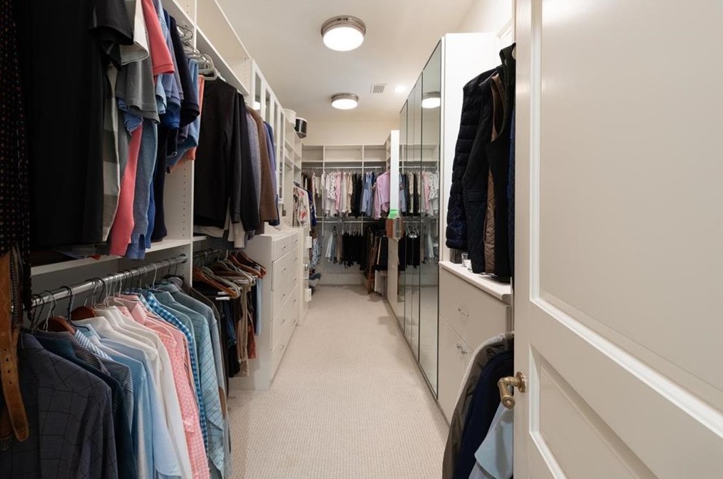 2841 Vernon Rd, Atlanta GA  30305-2934 exterior