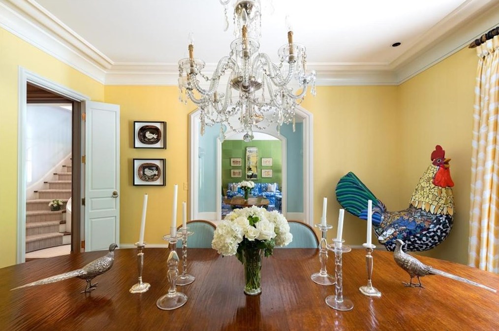 2841 Vernon Rd, Atlanta GA  30305-2934 exterior