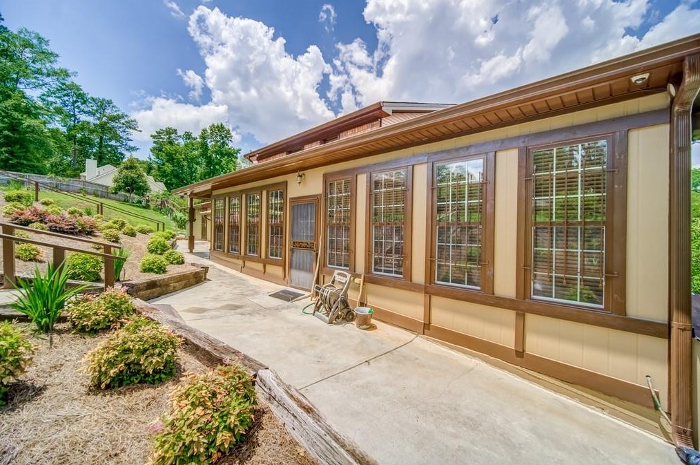 3625 Rainbow Dr, Decatur GA 30034-1920 exterior