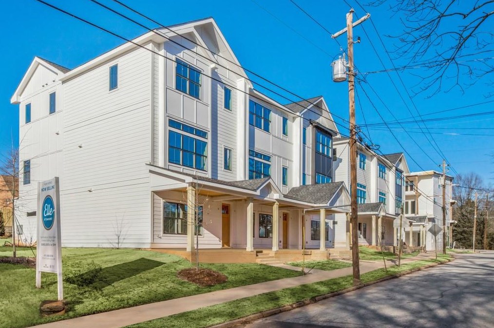 105 Mead Rd, Decatur GA  30030-3622 exterior