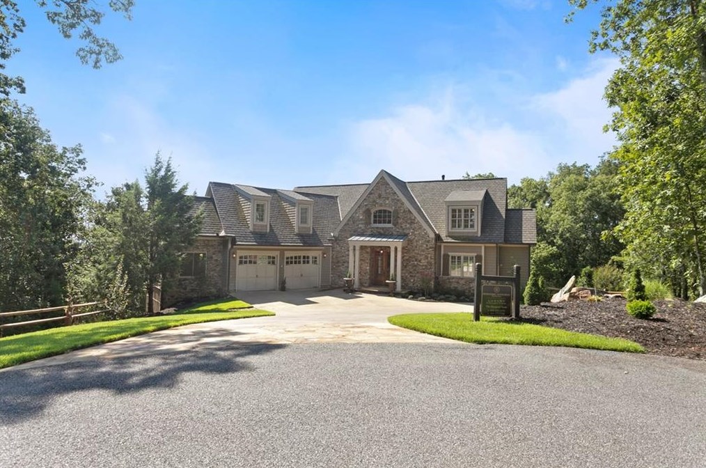 23 Signal Mtn Dr, Euharlee, GA 30121-6603