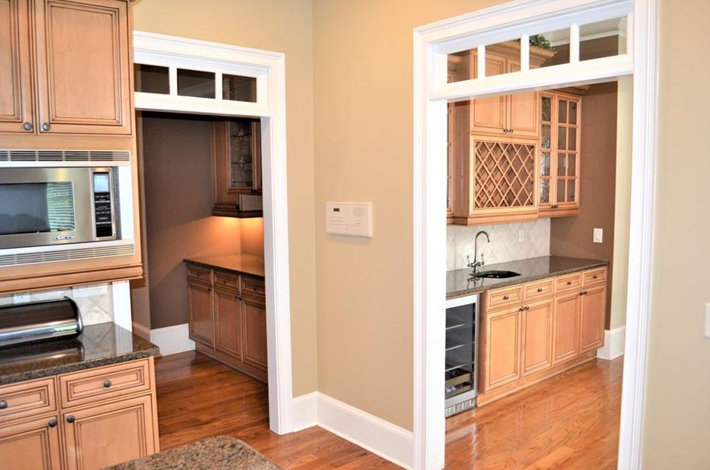 912 Carriage Path, Smyrna GA  30082-4761 exterior