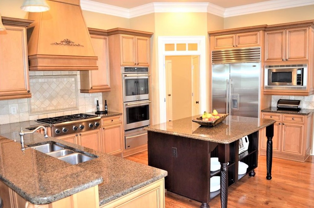 912 Carriage Path, Smyrna GA  30082-4761 exterior