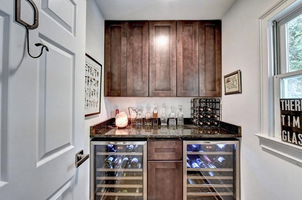 4218 Wieuca Overlook, Atlanta GA  30342-3447 exterior
