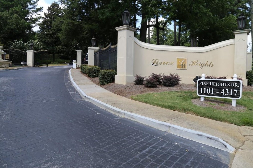 2106 Pine Heights Dr, Atlanta, GA 30324-2834
