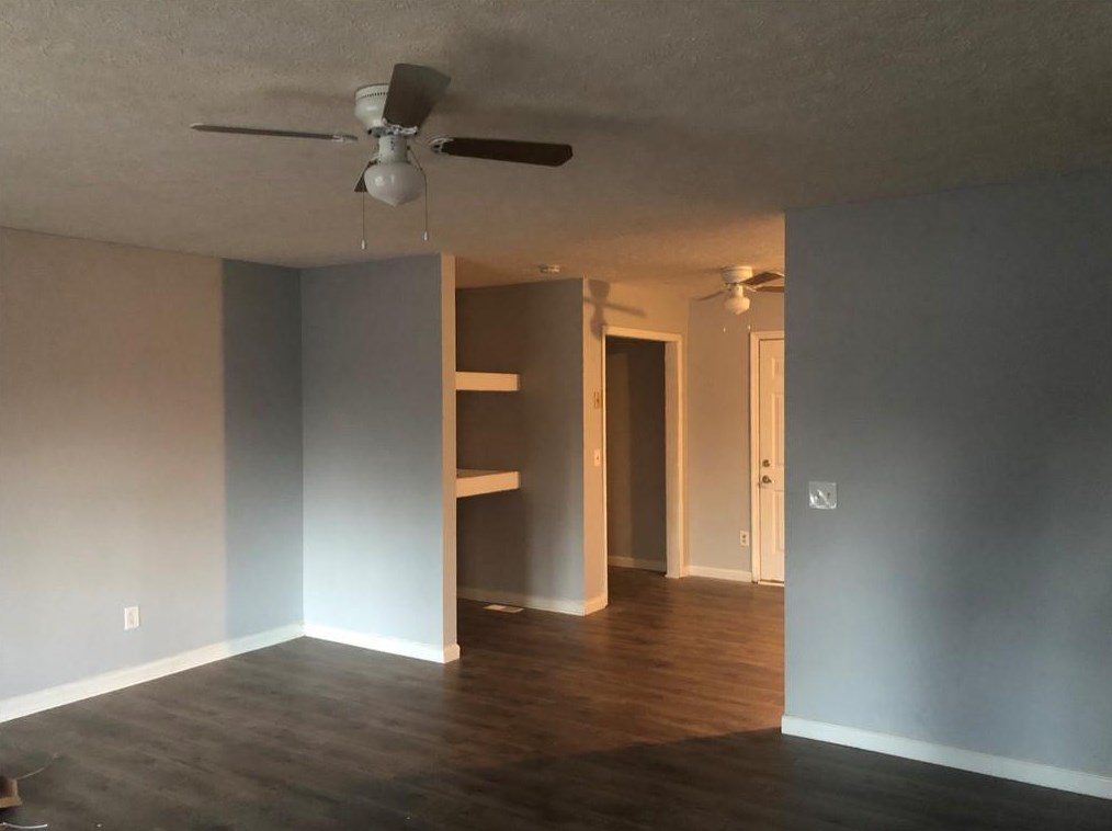 172 Crestview Dr, Calhoun, GA 30701-8603