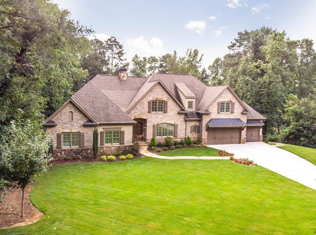 11105 Willow Wood Dr, Roswell, GA 30075-2540