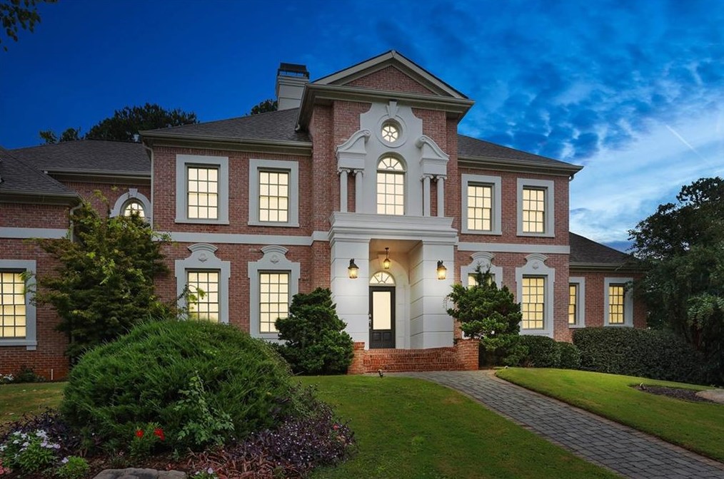 3290 Yorktown Dr, Roswell, GA 30075-3116