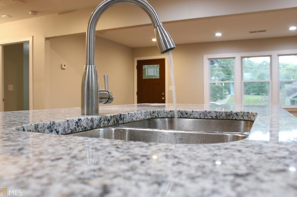 2277 Pryor Rd, Atlanta GA 30315-3725 exterior