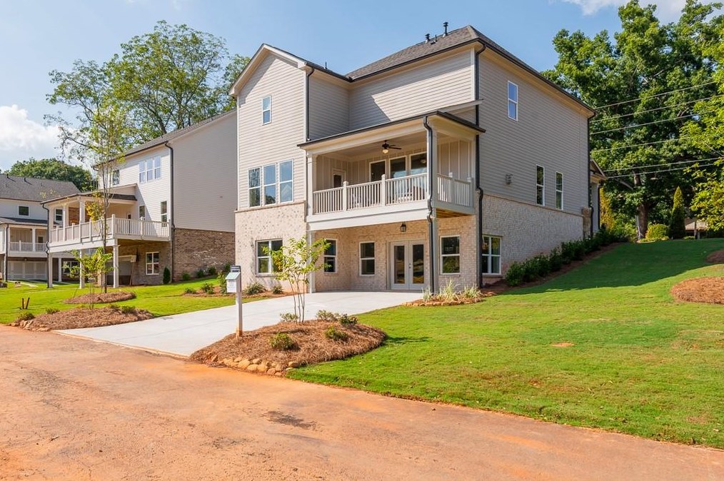 3207 Rockbridge Rd, Avondale Est, GA 30002-1146