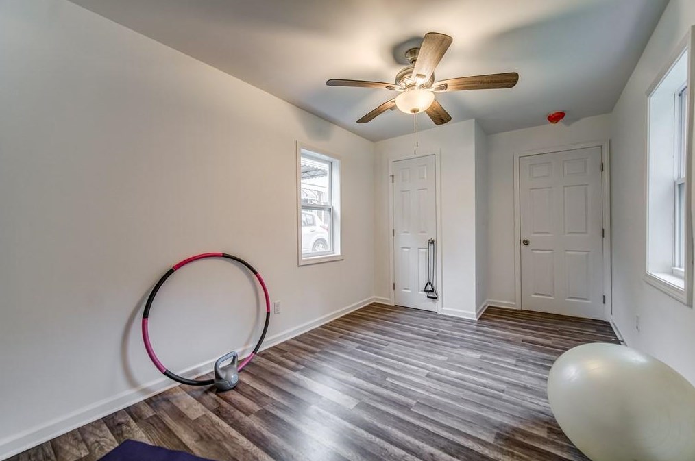 107 Whitaker Cir, Atlanta GA  30314-1805 exterior