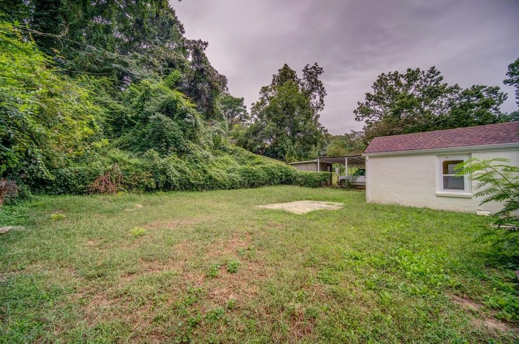 107 Whitaker Cir, Atlanta GA  30314-1805 exterior