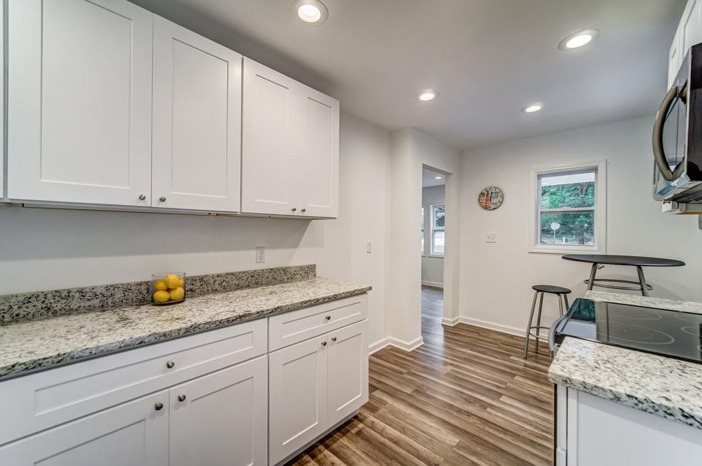 107 Whitaker Cir, Atlanta GA  30314-1805 exterior