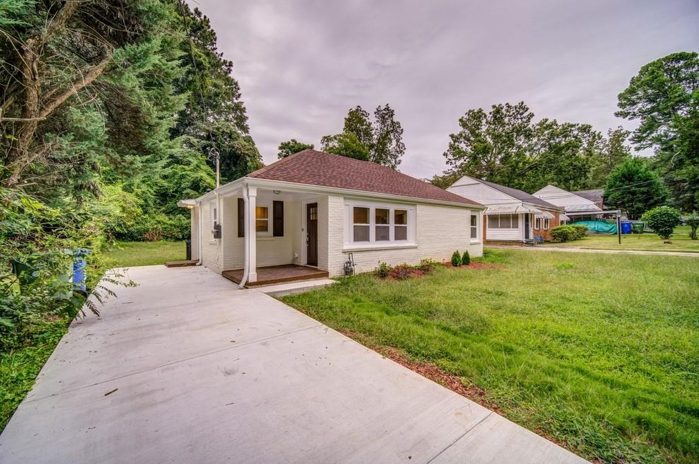 107 Whitaker Cir, Atlanta, GA 30314-1805