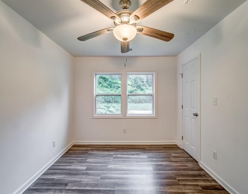 107 Whitaker Cir, Atlanta GA  30314-1805 exterior