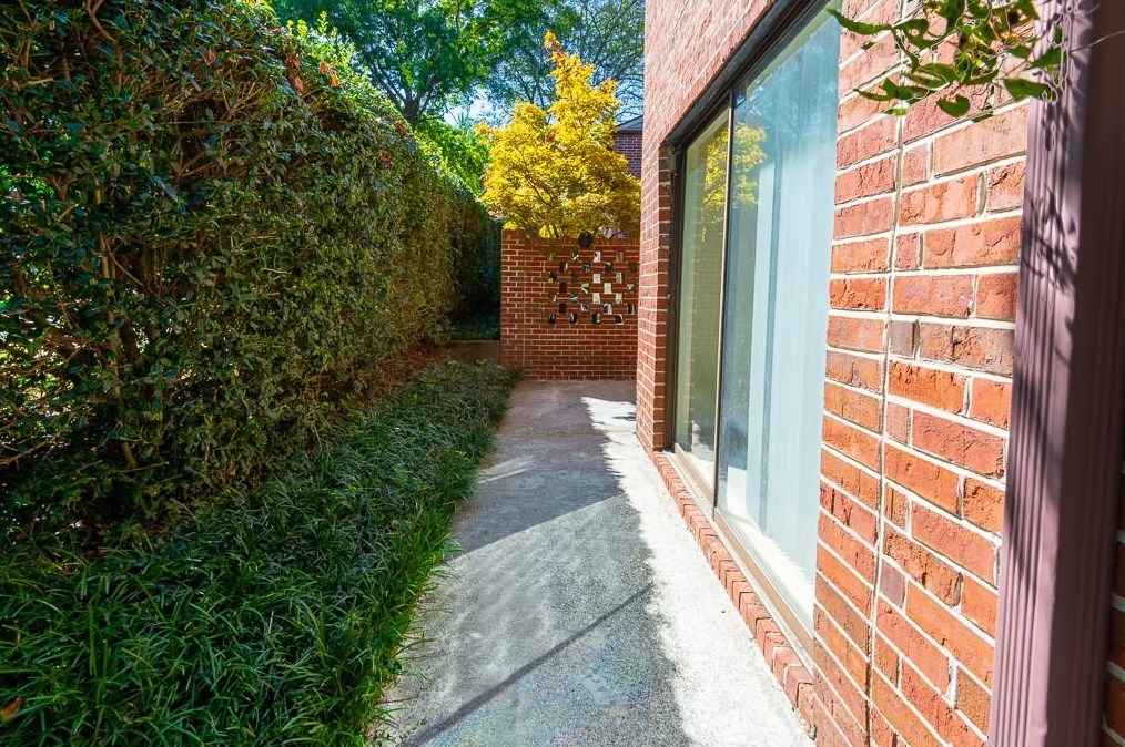 2260 Pernoshal Ct, Atlanta GA 30338-6448 exterior