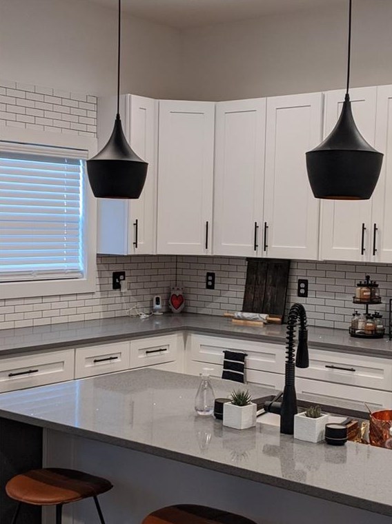 325 Sisson Ave, Atlanta GA 30317-1421 exterior