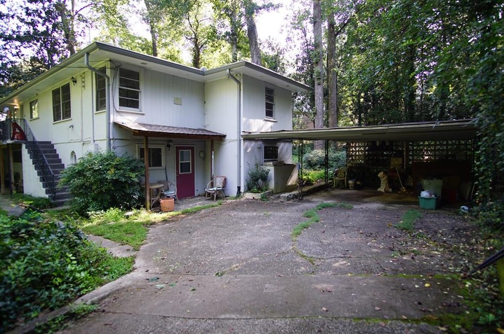 351 Parkwood Rd, Decatur GA  30030-2824 exterior