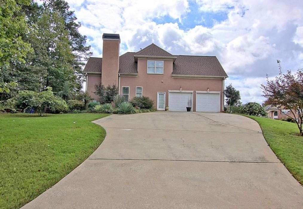 143 Durham Lake Pkwy, Fairburn, GA 30213-6458
