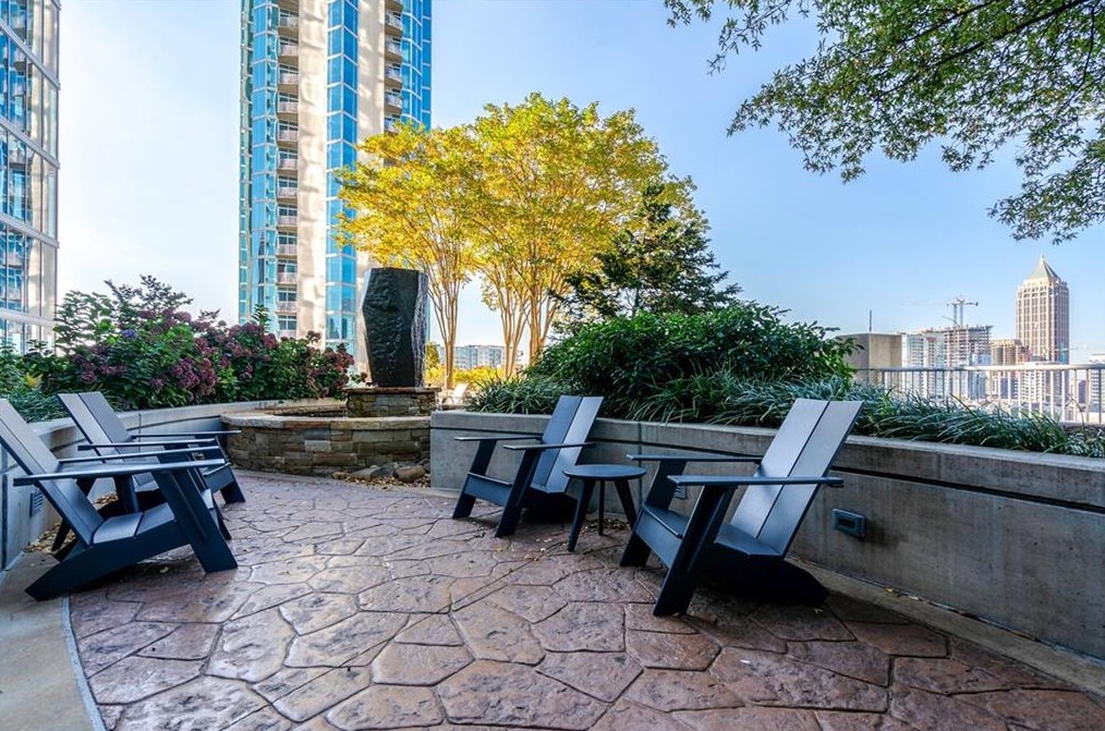 855 Peachtree St, Atlanta GA  30308-1218 exterior