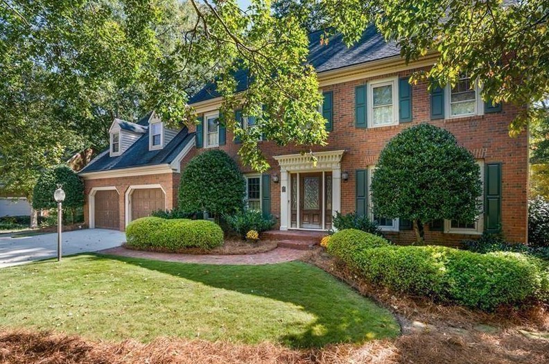 145 Shadowbrook Dr, Roswell, GA 30075-4659