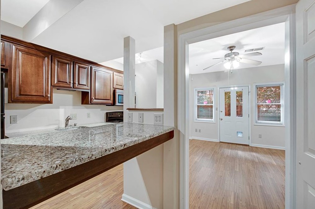 80 Waddell St, Atlanta GA  30307-2465 exterior