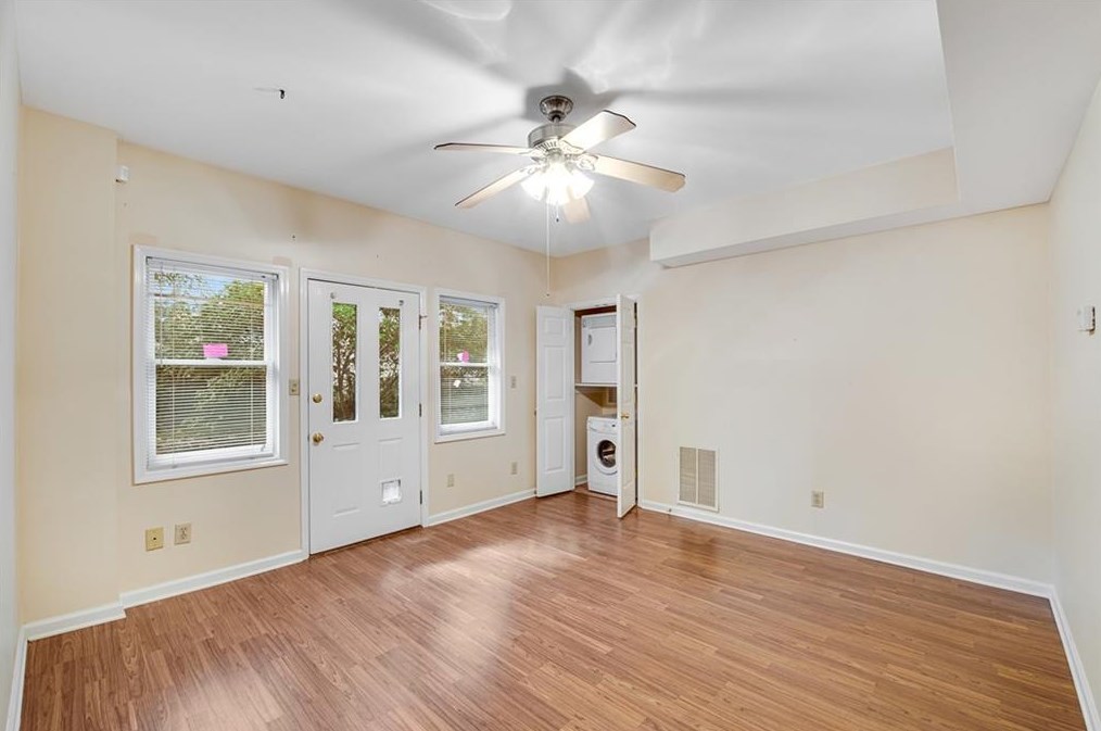 80 Waddell St, Atlanta GA  30307-2465 exterior